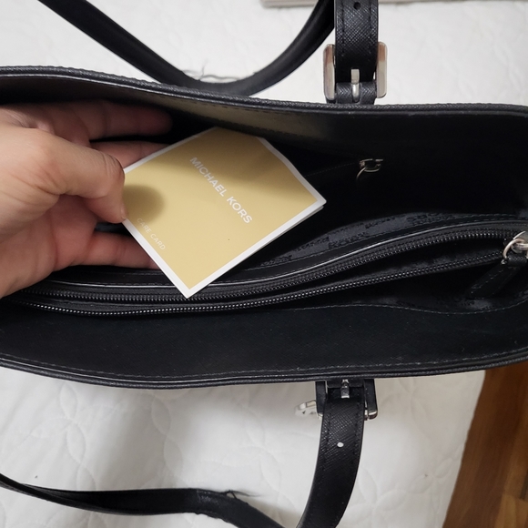 Michael Kors tote purse - Picture 4 of 6